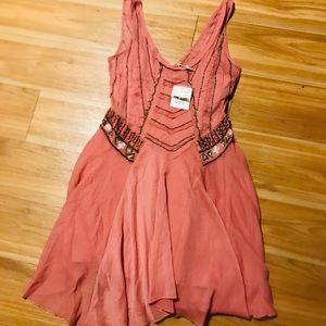 NWT FREE PEOPLE~Peach Sequin Tunic!🍑🧡